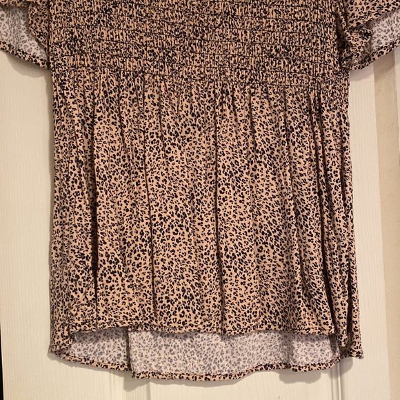 Urban Romantics Cheetah Print Ruched Babydoll Blouse - Picture 3 of 4